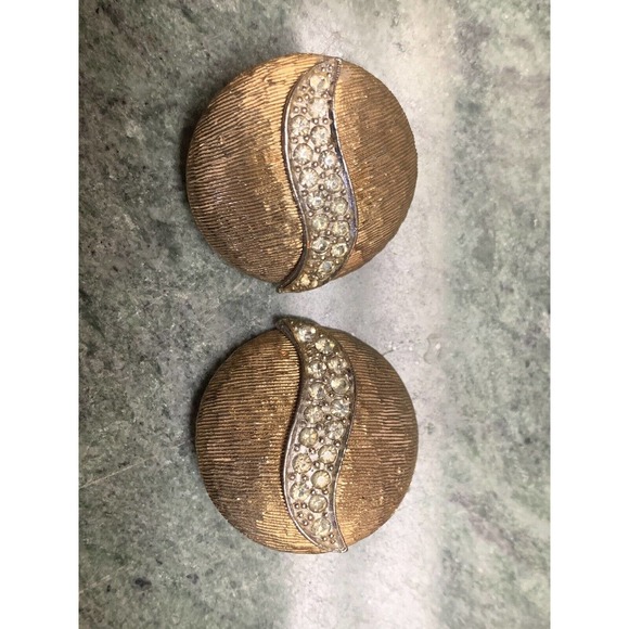 Vintage CARNEGIE deco Style Pave Gold-tone Clip On Earrings - Picture 2 of 16